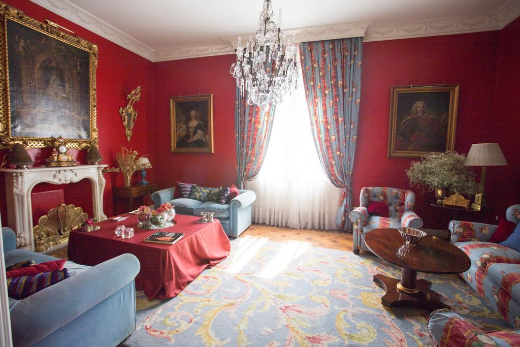 Villa De La Palmera เซบีญา ภายนอก รูปภาพ
